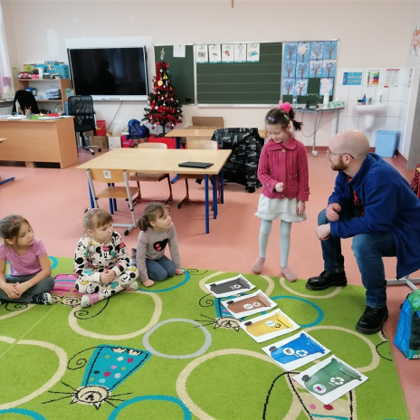 Zajęcia w szkole podstawowej w Jezierzycach